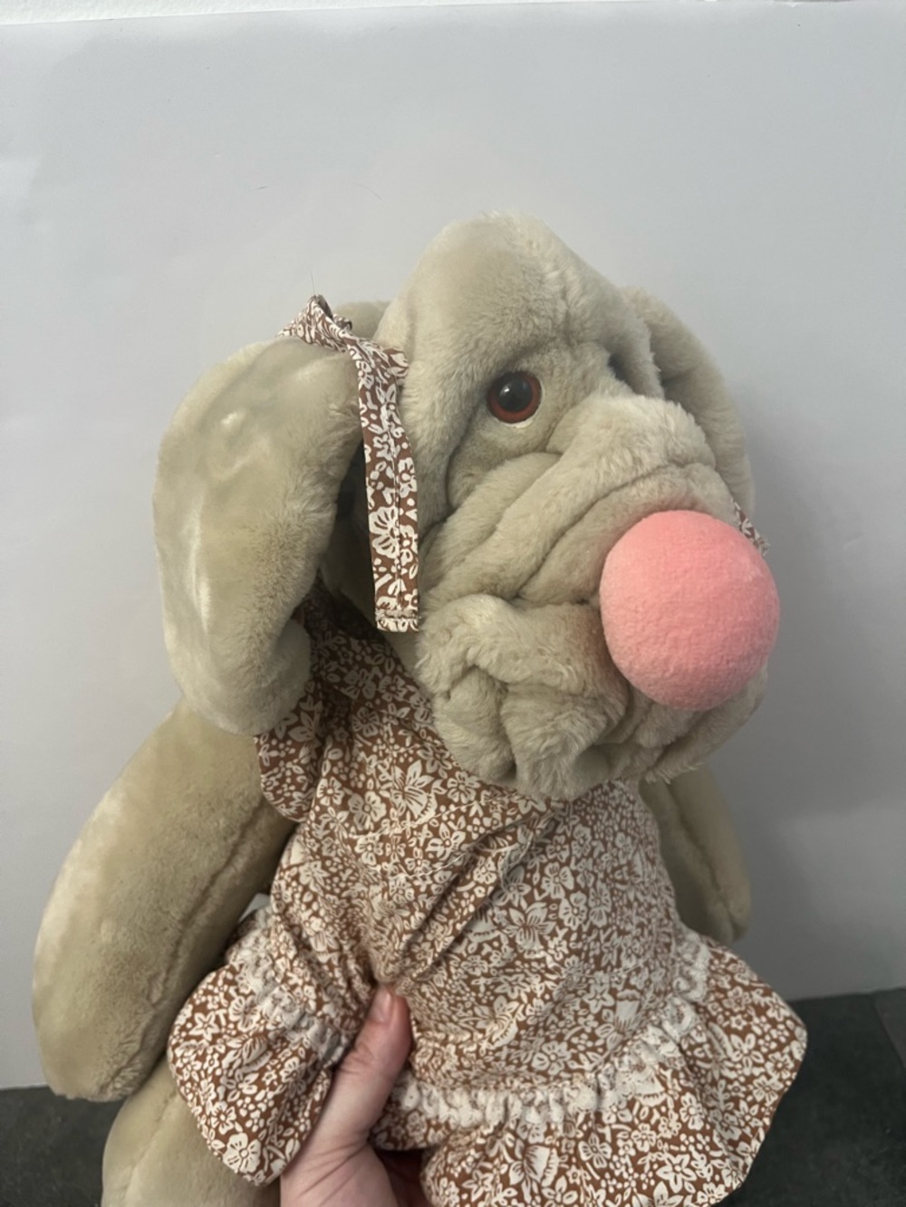Vintage 1981 ganzbros Plush wrinkle Dog Stuffed  puppet - heritage collection